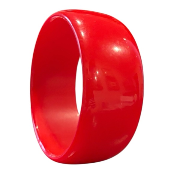 Chunky Red Lucite Bangle Bracelet – Wide Retro Vintage Statement Jewel - Picture 1 of 6